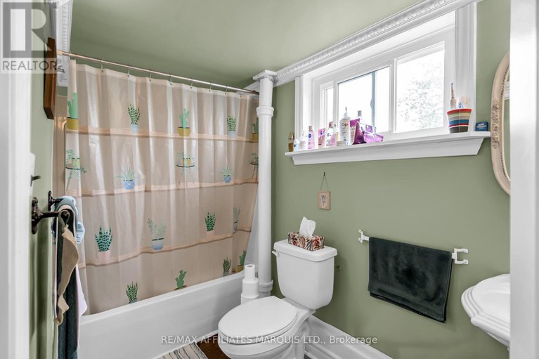 28437145/20370-knox-street/south-glengarry-lancaster-twp/south-glengarry/ontario/K0C2C0_26