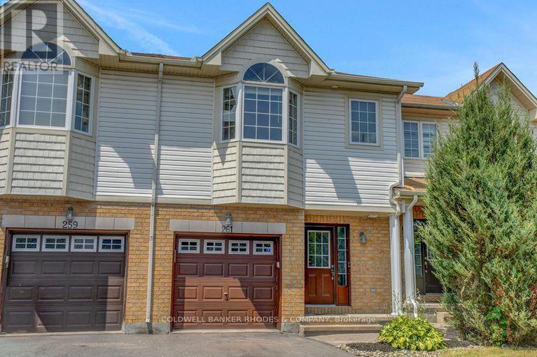 28599180/261-rolling-meadow-crescent/mer-bleuebradley-estatesanderson-park/ottawa/ontario/K1W0A8_2