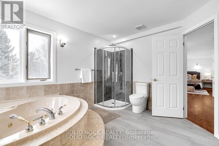 28411902/42-marchbrook-circle/rural-kanata-central/ottawa/ontario/K2W1A1_23