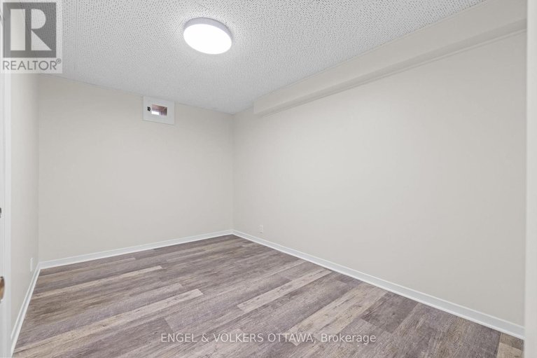 28349600/1960-alta-vista-drive/faircrest-heights/ottawa/ontario/K1H7K8_29