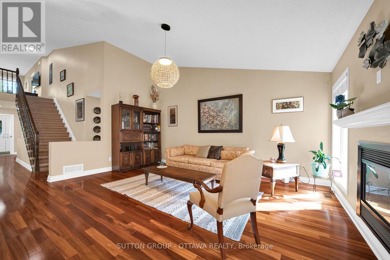 28892463/128-annapolis-circle/hunt-club/ottawa/ontario/K1V1Z3_21