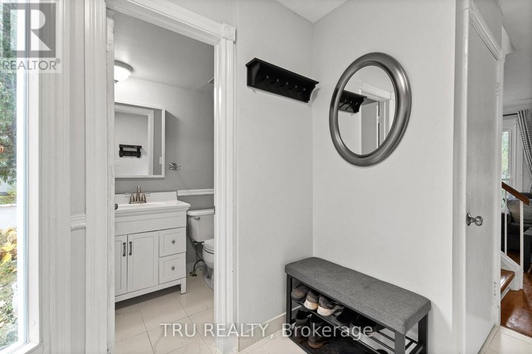 29068973/37-24-compata-way/blackburn-hamlet-south/ottawa/ontario/K1B4W9_5