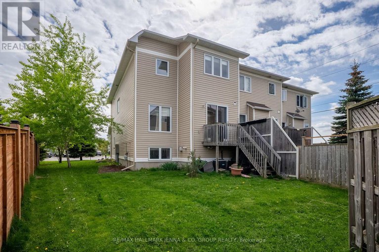28318968/277-catamount-court/emerald-meadowstrailwest/ottawa/ontario/K2M0A9_32