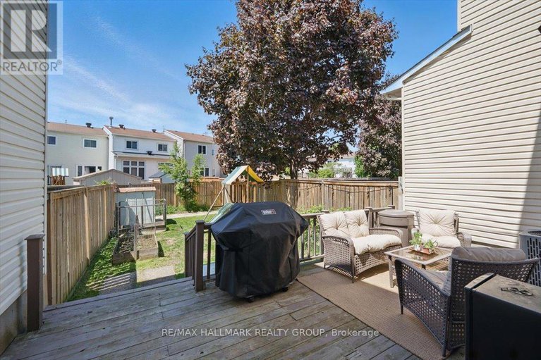 28376858/2083-sacramento-drive/fallingbrookgardenway-south/ottawa/ontario/K4A3L2_27
