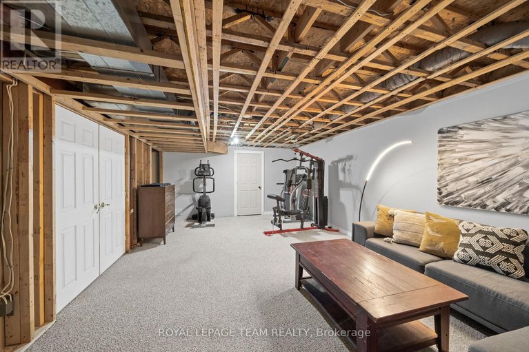 29572534/5440-wadell-court/manotick-village-manotick-estates/ottawa/ontario/K4M1L3_40