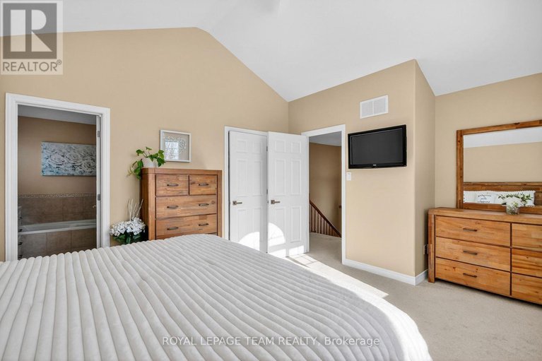 29402323/6291-ottawa-street-w/richmond/ottawa/ontario/K0A2Z0_30