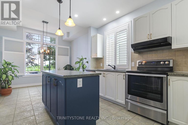 28552105/422-statewood-drive/morgans-grantsouth-march/ottawa/ontario/K2K0B7_9