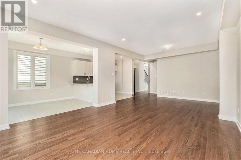 29484136/73-hackamore-crescent/goulbourn-twp-from-franktown-rdsouth-to-rideau/ottawa/ontario/K0A2Z0_5