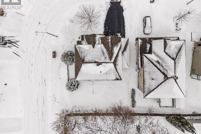 29499934/159-loreka-court/stittsville-north/ottawa/ontario/K2S0N3_36