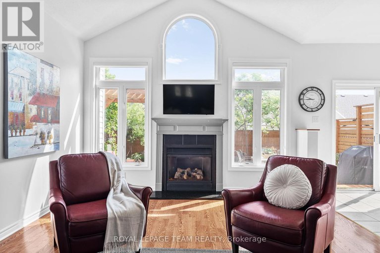 28525095/29-shining-star-circle/stittsville-south/ottawa/ontario/K2S2B4_19