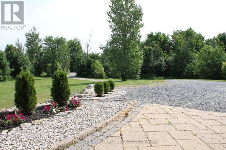 28566051/195-stonewood-drive/beckwith-twp/beckwith/ontario/K7C3P2_3