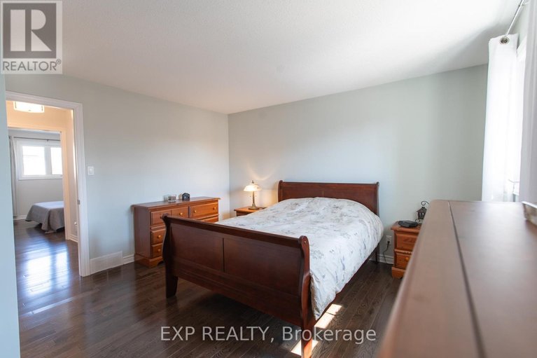 29593883/1534-rosebella-avenue/blossom-parkkemp-parkfindlay-creek/ottawa/ontario/K1T1E8_27
