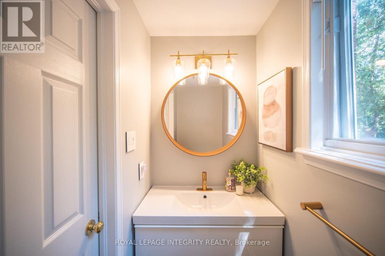28938976/29-kettleby-street/beaverbrook/ottawa/ontario/K2K3C4_17
