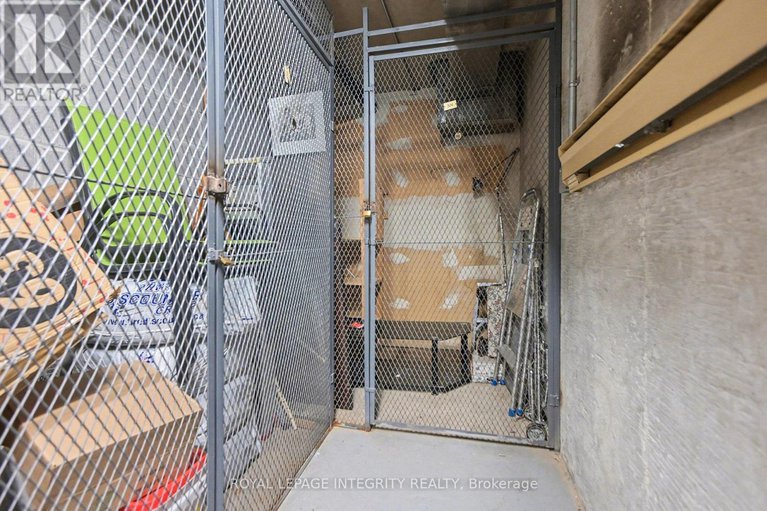 29302409/304-71-somerset-street-w/ottawa-centregolden-triangle/ottawa/ontario/K2P2G2_32