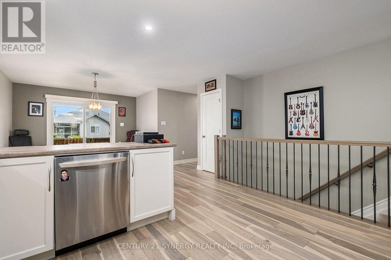 29621618/457-honeyborne-street/mississippi-mills-ramsay-twp/mississippi-mills/ontario/K0A1A0_11