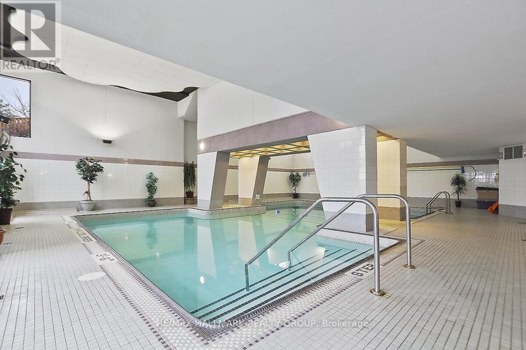 29556858/208-1081-ambleside-drive/woodroffe/ottawa/ontario/K2B8C8_29