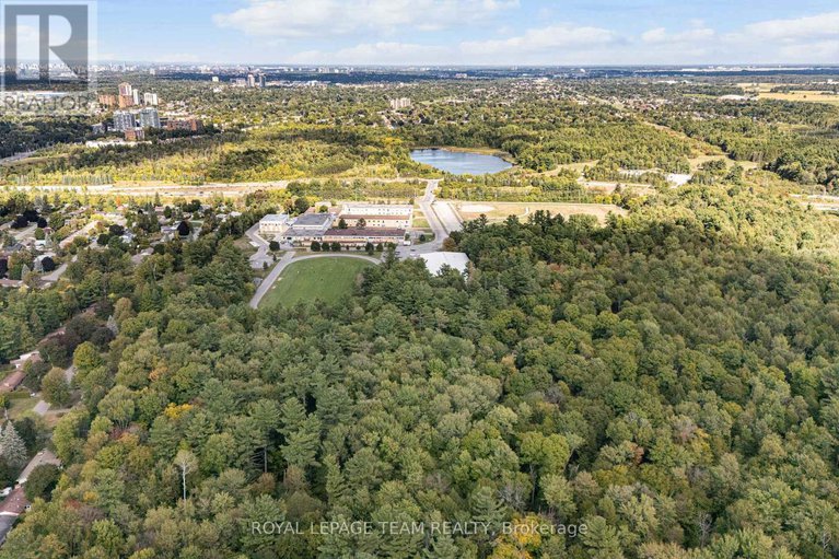 29135223/30-ellery-crescent/lynwood-village/ottawa/ontario/K2H6M6_46