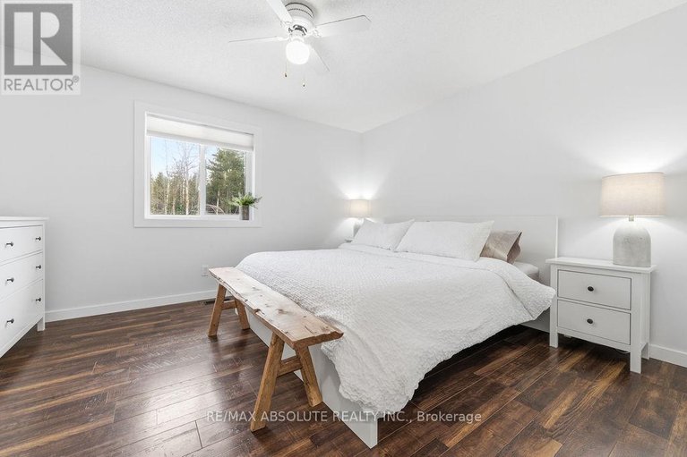 29122344/188-milton-stewart-avenue/mcnabbraeside-twps/mcnabbraeside/ontario/K7S0E1_17