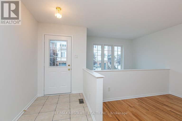 28229404/250-gershwin/westcliffe-estates/ottawa/ontario/K2H1G5_3