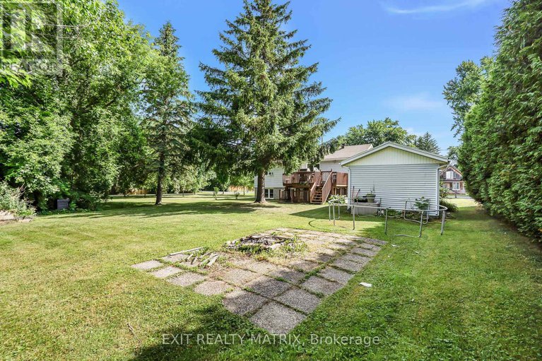 28587958/17-casselman-street/finch/north-stormont/ontario/K0C1K0_25