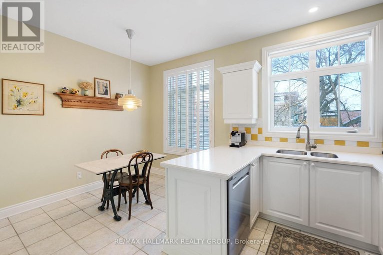 29287336/4-5-harvey-street/ottawa-east/ottawa/ontario/K1S5S5_17