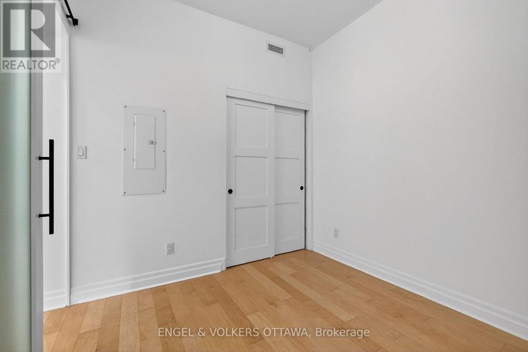 29124980/105-101-pinhey-street/hintonburg/ottawa/ontario/K1Y1T7_28