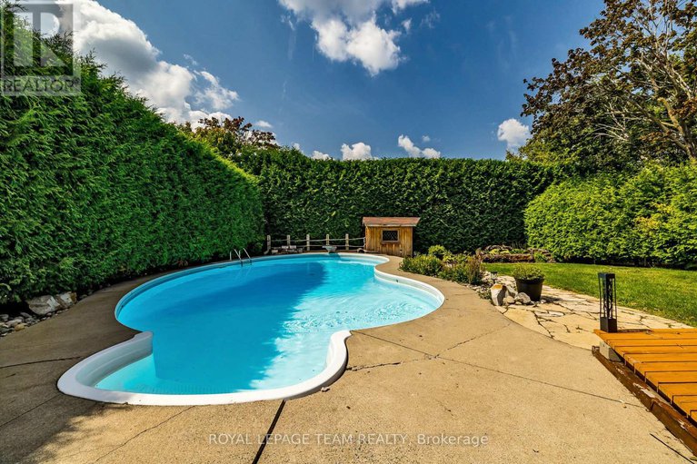 29218439/87-beechfern-drive/stittsville-central/ottawa/ontario/K2S1E3_34