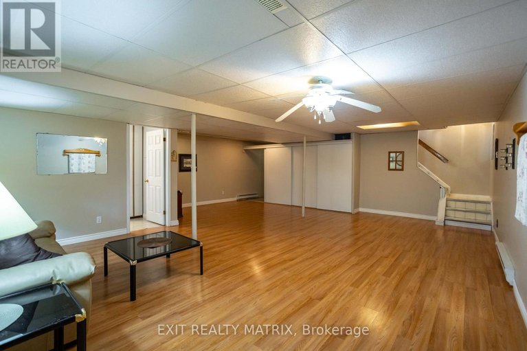 28213004/124-menard-street/embrun/russell/ontario/K0A1W1_36