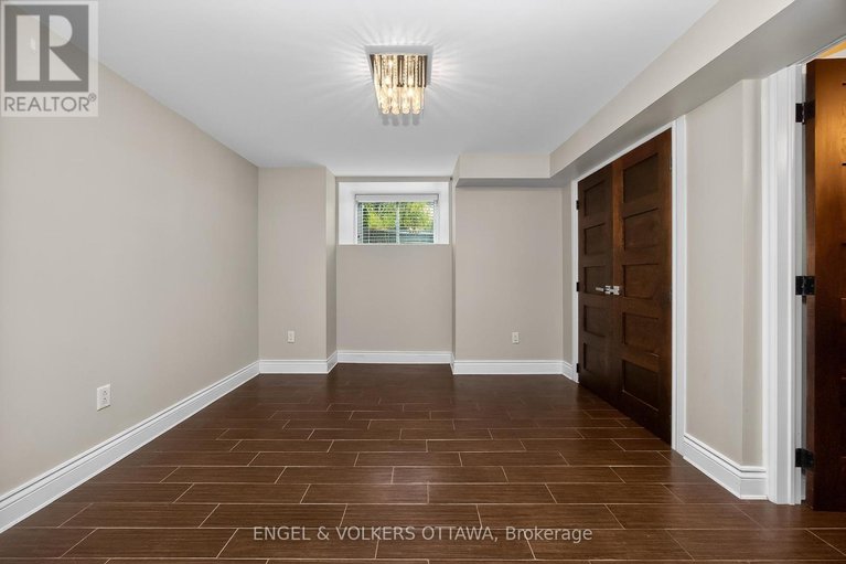 28640423/172-cartier-street-n/ottawa-centregolden-triangle/ottawa/ontario/K2P1K9_41