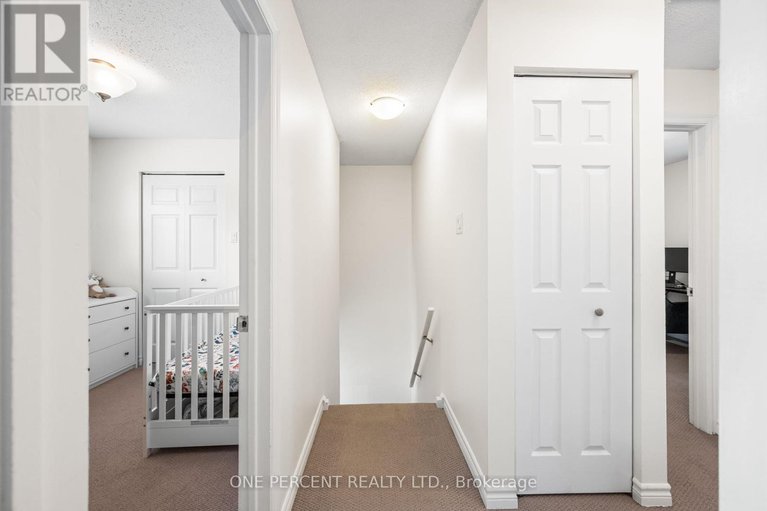 28829146/16-shouldice-crescent/glencairnhazeldean/ottawa/ontario/K2L1M9_13