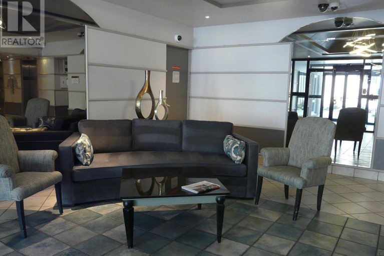 28994932/penthouse-2-158c-mcarthur-avenue/vanier/ottawa/ontario/K1L8E7_25