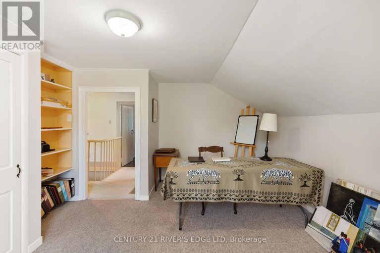 28632376/12084-lakeshore-drive/morrisburg/south-dundas/ontario/K0C1X0_22