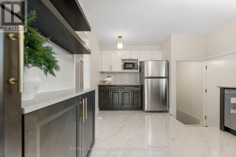 29161672/942-elsett-drive/elmvale-acresurbandale/ottawa/ontario/K1G2S9_19