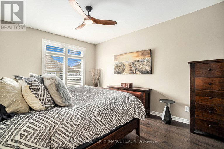 28336661/82-kayenta-street/remainder-of-stittsville-area/ottawa/ontario/K2S2K7_23