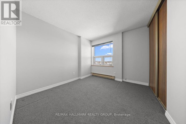 29399296/1403-900-dynes-road-s/carleton-square/ottawa/ontario/K2C3L6_17