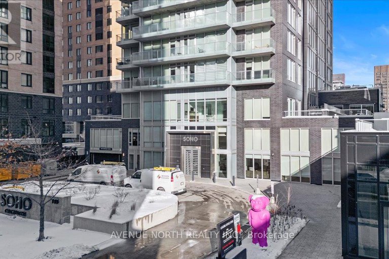 901 - 111 Champagne Avenue S