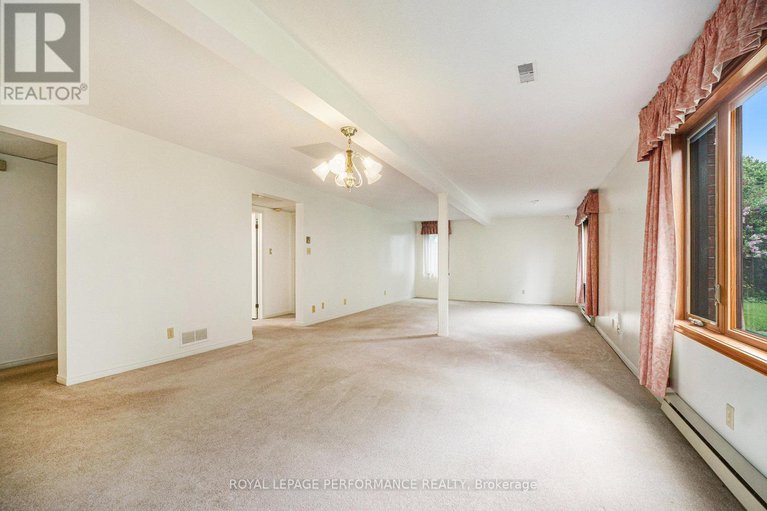 28361032/2411-overdale-drive/cumberland-ridge/ottawa/ontario/K4C1B8_34
