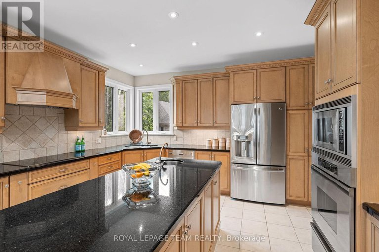 28313084/6005-earlscourt-crescent/manotick-east-to-manotick-station/ottawa/ontario/K4M1K2_8