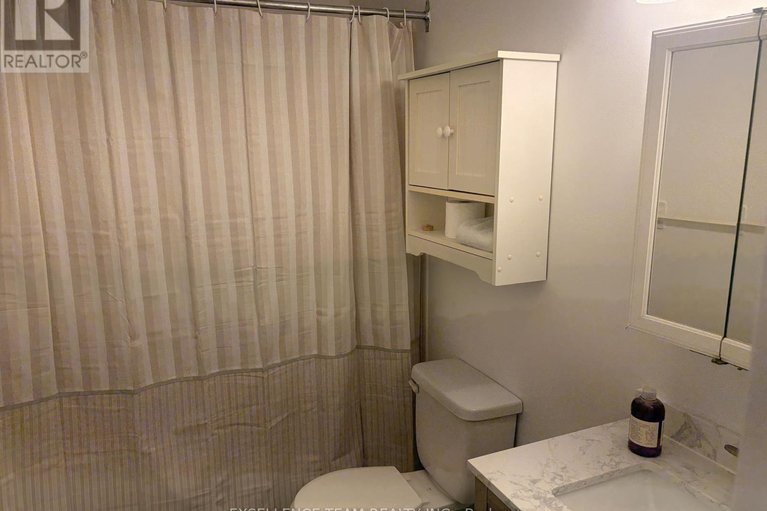 29464236/220-kenyon-street/alexandria/north-glengarry/ontario/K0C1A0_19