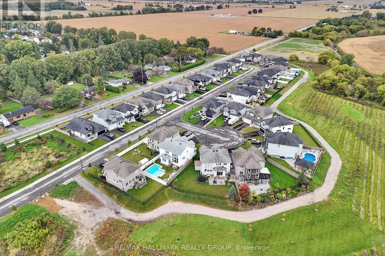 28760671/716-kirkham-crescent/btwn-franktown-rd-fallowfield-rd/ottawa/ontario/K0A2Z0_47