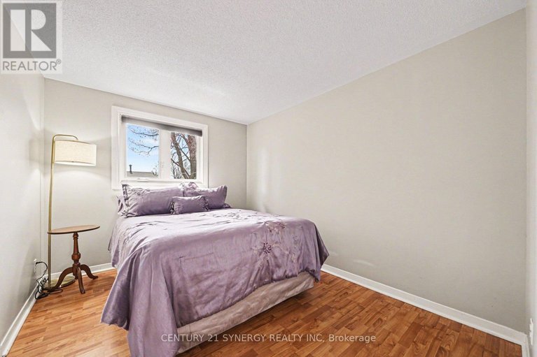 29677664/2428-blackstone-crescent/sheffield-glenindustrial-park/ottawa/ontario/K1B4H2_16