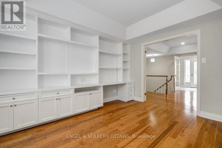 29162834/25-bittern-court/rockcliffe/ottawa/ontario/K1L8K9_6