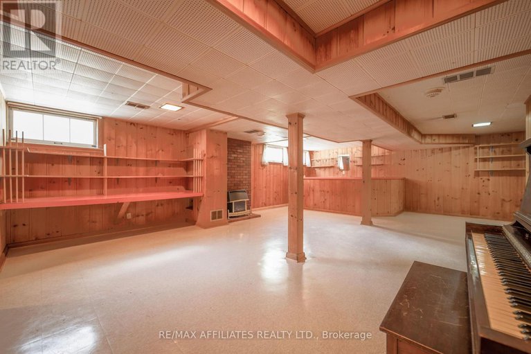 28513866/536-browning-avenue/riverview-park/ottawa/ontario/K1G0T4_33