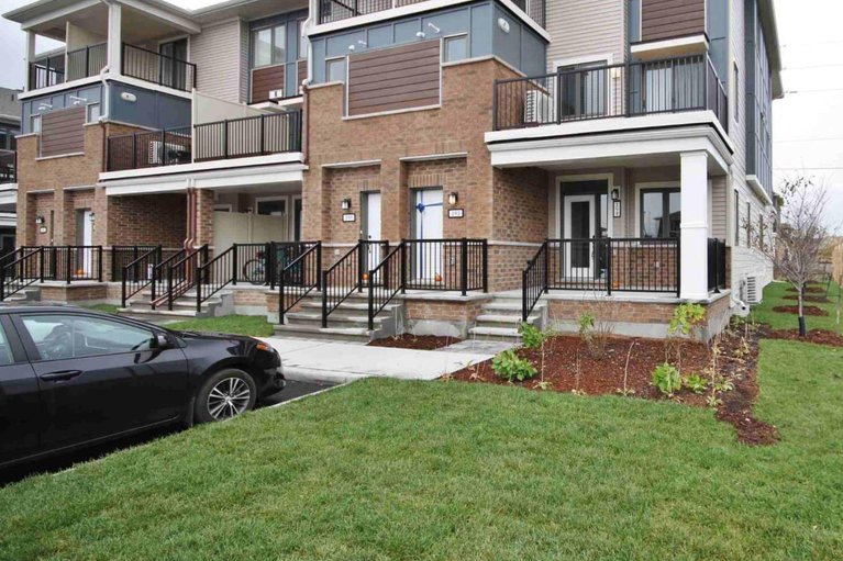 29436230/294-zenith-private/half-moon-bay/ottawa/ontario/K2J6N2_1