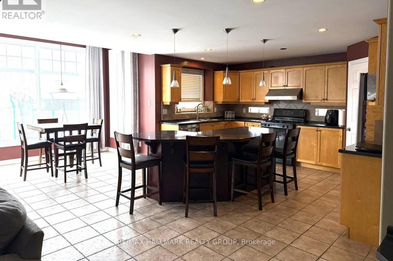 29618648/9-blackshire-circle/stonebridge/ottawa/ontario/K2J5L8_6