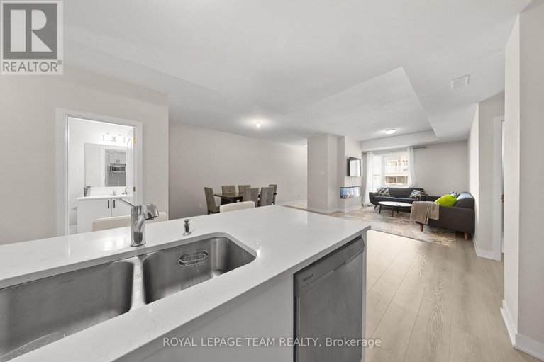 29589382/314-lillian-freiman-private/half-moon-bay/ottawa/ontario/K2J7K7_11