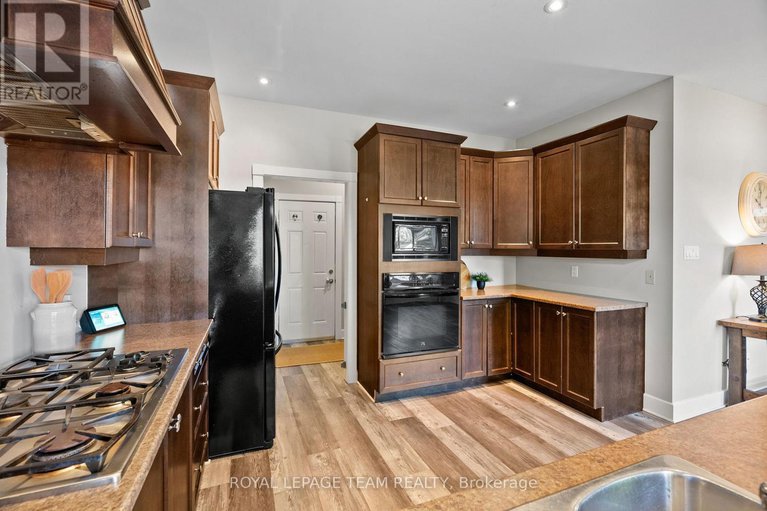 28868427/165-bonnyley-crescent/north-grenville-twp-kemptville-south/north-grenville/ontario/K0G1J0_16