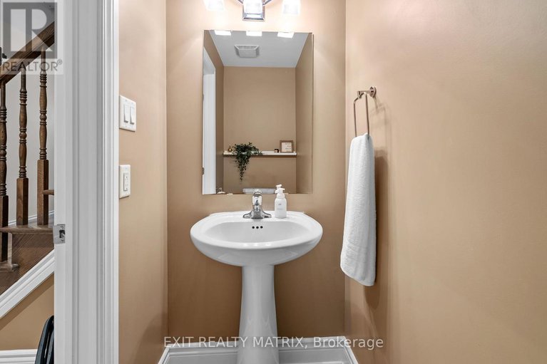 28562975/6770-breanna-cardill-street/greely/ottawa/ontario/K4P0C3_7