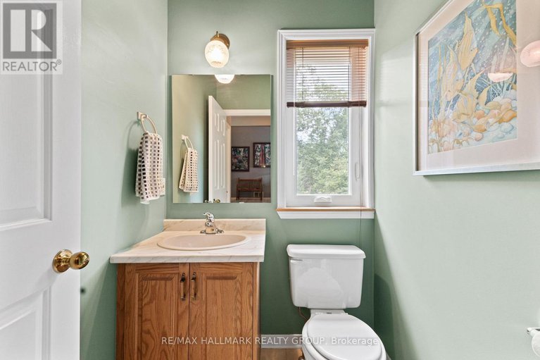 28835565/1103-rideau-bend-crescent/manotick-east-to-manotick-station/ottawa/ontario/K4M1B6_17