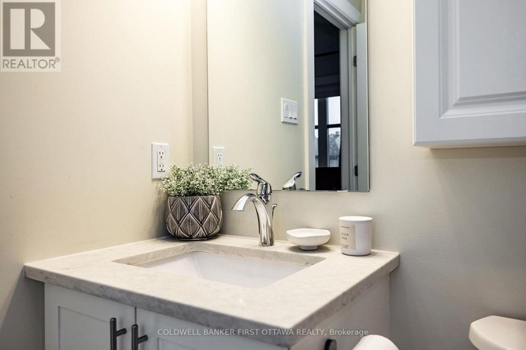 29499389/211-purchase-crescent/stittsville-south/ottawa/ontario/K2S2L8_31